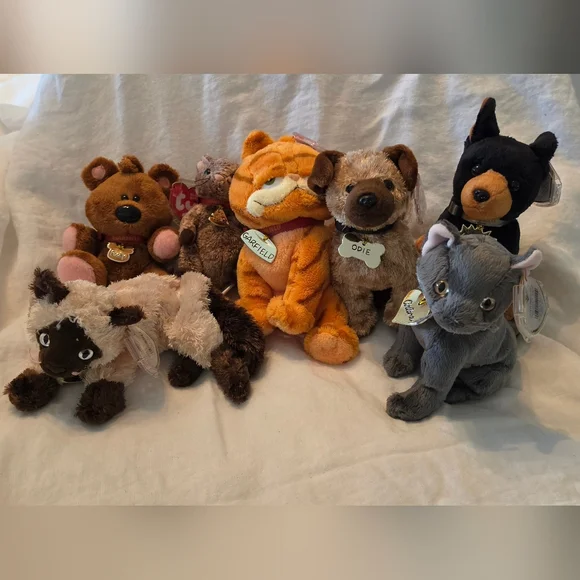 NWT-Ty Beanie Babies Garfield & Friends Plushies Set Of 7